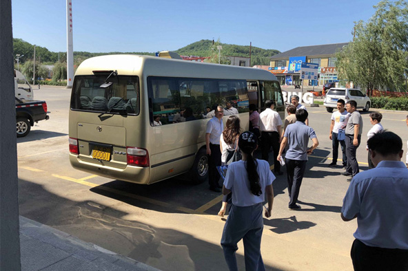 遼寧省省秘書長蒞臨東體考察